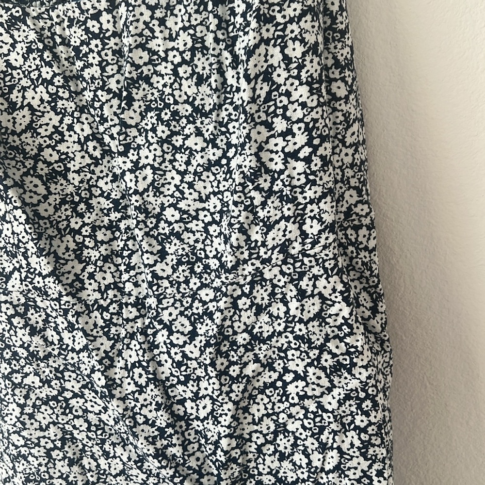 Old Navy Floral Dress - XL - Picture 4 of 10